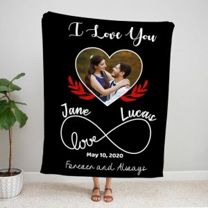 Blankets |   Personalized Picture Blanket With Custom Name And Date Simple Present For Couples "I Love You" Blankets Blankets