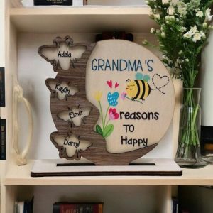 Frames |   Personalized Name Frame With Bee Pattern Cute Present For Mother’s Day Frames Frames