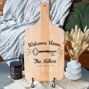 Kitchen |   Personalized Name Charcuterie Board Key Pattern Gift For Family "Welcome Home" Home & Living Kitchen