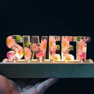 Lamps |   Personalized Dried Flowers Resin Letter Lamp-Sweet Home & Living Lamps